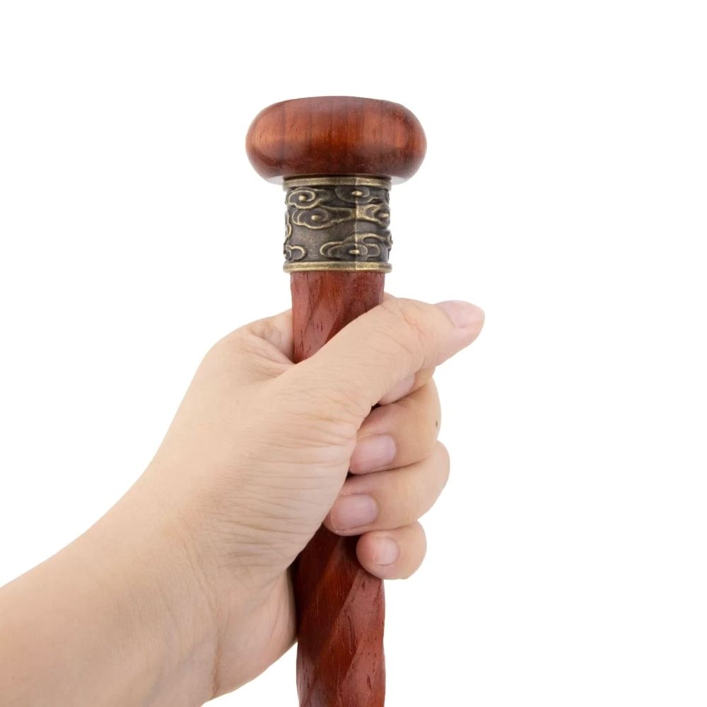 La Tourneuse <br> Essence Sculptée à la Main