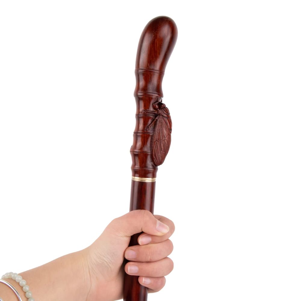 La Cigale <br> Essence Sculptée à la Main